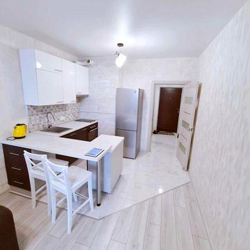 Стильна квартира в новому будинку з генератором!