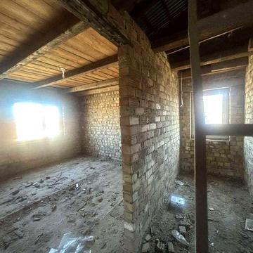 Незавершене будівництво р-н вул.Миколайчука