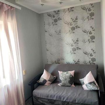 Продам 1/2  будинку з окремим входом у м. Чугуїв