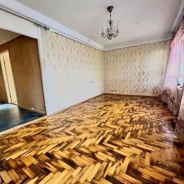 Продам 2-комн. квартиру на Малом рынке, ул. Школьная