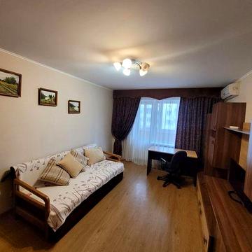 Оренда просторої, роздільної 2-кімнатної квартири біля м. Житомирська