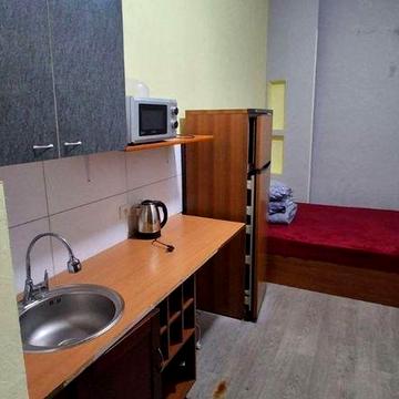 Сдам 1-ком. Серова / Разумовская. Можно на короткий срок.