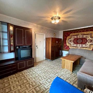 Продам 2 кімнатну квартиру вул. Дарницька