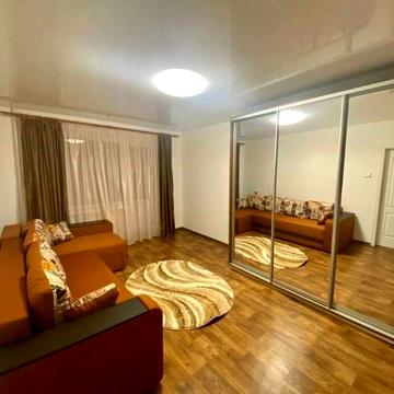 Здається 2х кімнатна квартира на вул. Осіння 9А