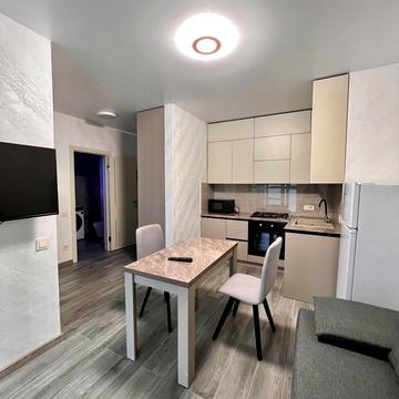 Льонокомбінатівська вул., 4