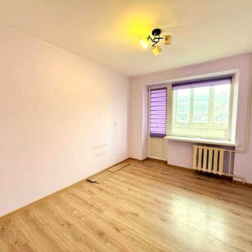 Однокімнатна квартира Довженка