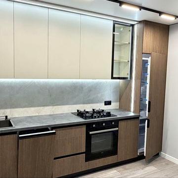 Продам 2 к. квартиру Київська-Смакули