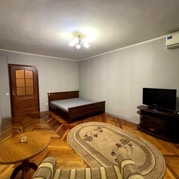 Оренда 1-к вул. Хорива 40/22, метро Контрактова пл. 7 хв! Поділ