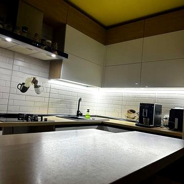 Довгострокова оренда 2к Квартира Самчука Уласа бічна (Молодої Гвардії) вулиця