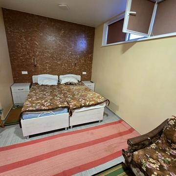 Лєскова вул., 5а