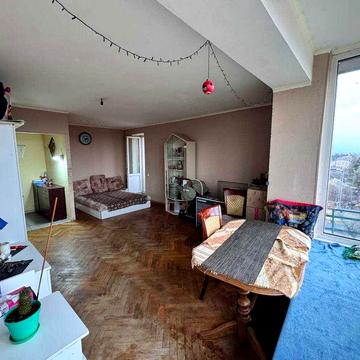 Продаж великої 1к квартира, вул. Алматинська, 34.