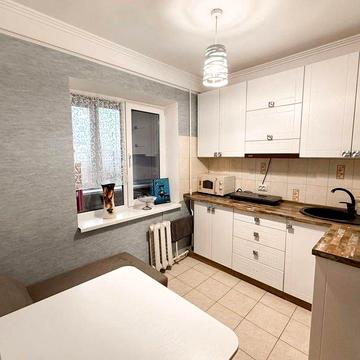 Ключі Малишка 17 Дарниця Дніпровський район 31м2 1 кімната з ремонтом парк