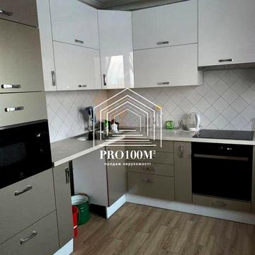 Продаж 3к квартира Троєщина