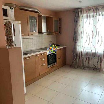 продаж 2к квартири Братиславська 7