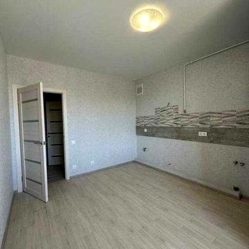 Квартира с ремонтом 3х комнатная новая ЖК Кекс