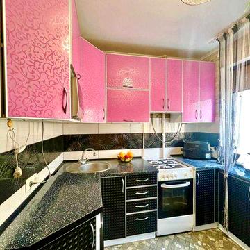 Продам 2 кімнатну з ремонтом Тероборони 6!