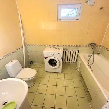 Здам будинок в Броварах біля школи