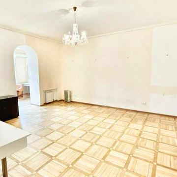 3-к. Центр вул. Павлівська, 10 Царський будинок  119 кв.м. без %