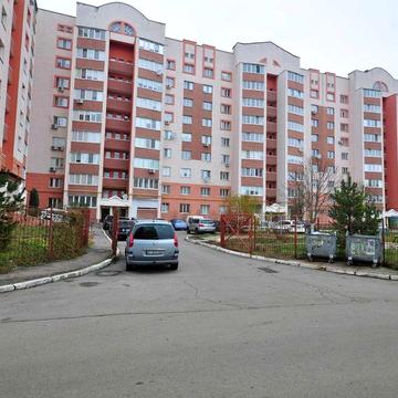 Простора 3-кімнатна квартира в теплій новобудові пр-т Незалежності 58