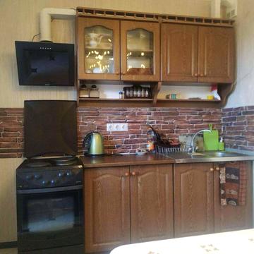 Вацлава Гавела бульв. (Івана Лепсе), 36-Б