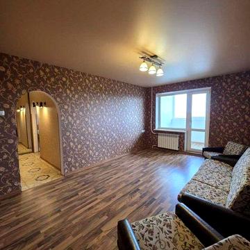 Східний 2, Незалежності України 4,  2-х кімнатна