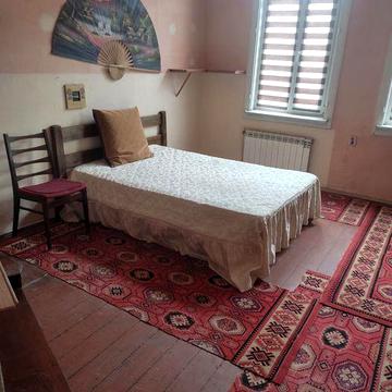 Здаеться одно  кімн по вул Белінського  р он вул Буковинськой