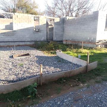 Продам будинок .в селі Суботці .біля дороги під реконструкцію ,гарно підійде для комерції