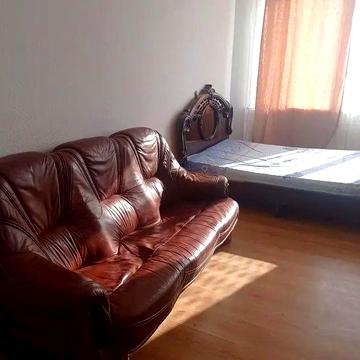 ТРЦ Район. Градинська 9. Генератор є. Здам 1кімн.кв.