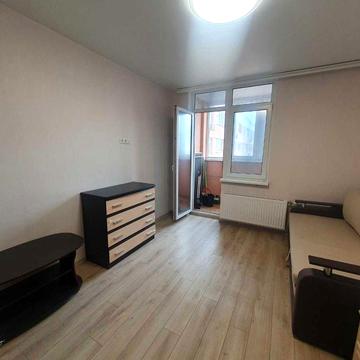 Сдам 1 ком.квартиру в новом доме ЖК.Балковский на ул. Средняя 8000грн