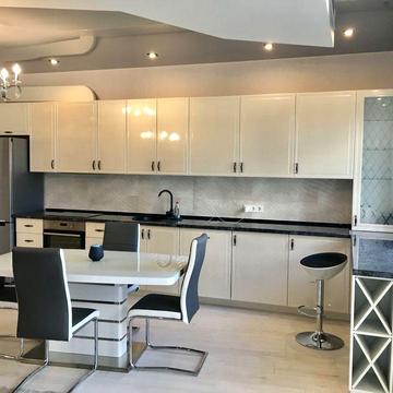 Аренда длительностильно с летом большую 3 комн . Аркадия 26жемчужина