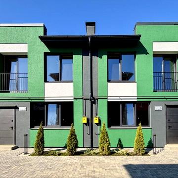 Дворівнева квартира 72м2 у клубному будинку з власним паркомісцем.