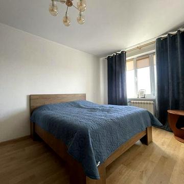 Оренда 2 кімнатної вул Симиренка