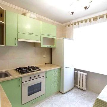 Однокімнатна. 700річчя. Без комісії.