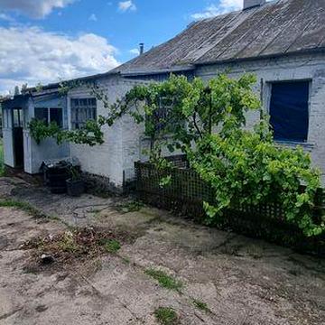 Продаж будинку під знос,або реконструкцію