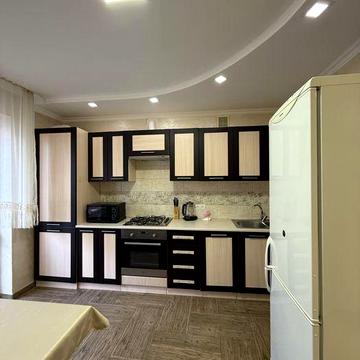 Оренда двохкімнатної квартири вільна з 23 травня.