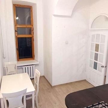 Продаж. ЦЕНТР. 
1 к. 62 кв.м.
Власник!