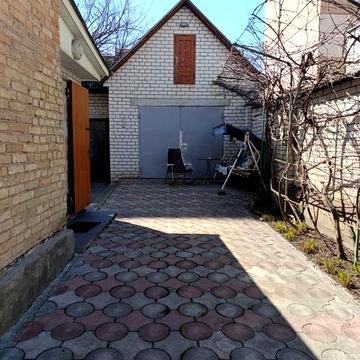 Здам частину будинку в центрі