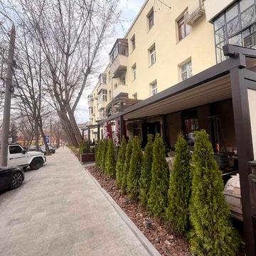 Продаж 2-к квартири в р-ні парку Шевченка (цегляна сталінка),  Євгена Коновальця пров. 11