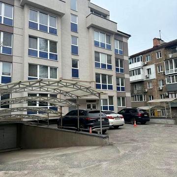 Квартира в центрі по вул. Старокозацькій