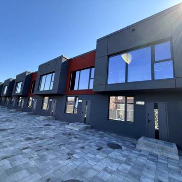 Продаж Таунхауса