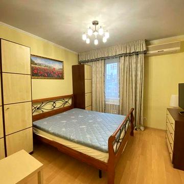 Оренда 2-кімнатної квартири вул. А.Ахматової, 16-Г Позняки Можна з тваринками