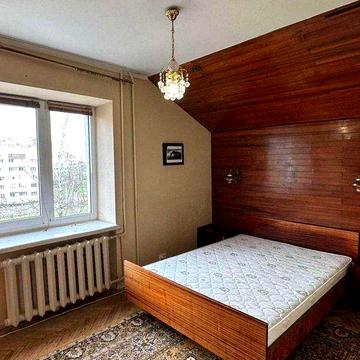 Продаж трикімнатної квартири по вулиці Роксоляни Залізничний район