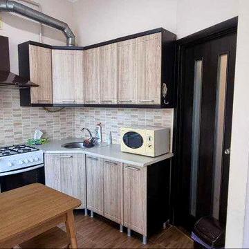 Оренда  двокімнатної квартири по вул Лісна 72а