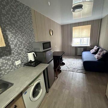 Довгострокова оренда 1к Квартира Вартових Неба (Тобольська) вулиця