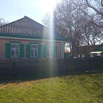 Прожається будинок у смт Драбів