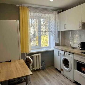 Оренда 1-кімнатної квартири, є місце для авто