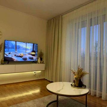 % Продаж 4-кімнатної квартири, район 12 школи, автономне опалення %