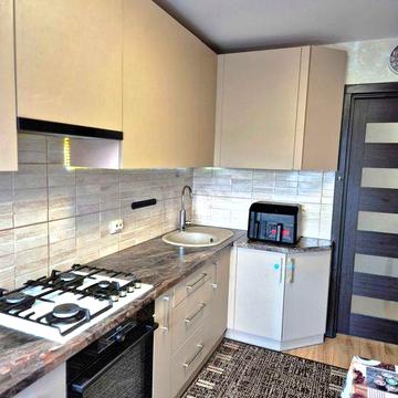 √ НОВИНКА 3 кімнатної квартири з ремонтом біля парку ХІМІК