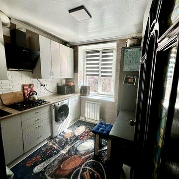 Продам 2- х кімнатну  квартиру