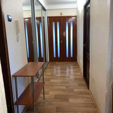 Центр Хортицкого р-на ул. В. Сергиенко, 56 -отличная локация + всё есть для проживания! С 14.04 свободна!